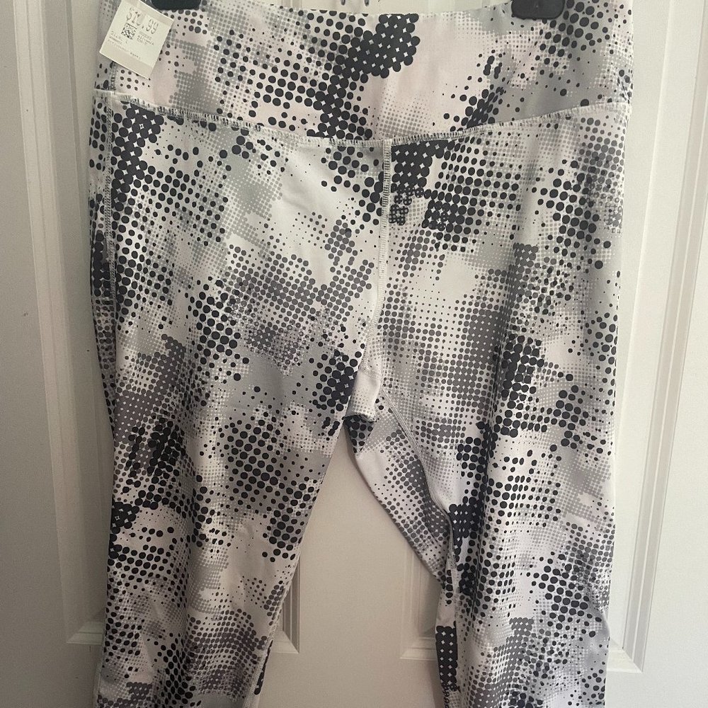 Exercise leggings